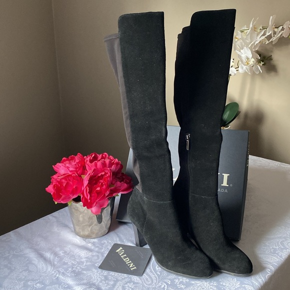 Valdini water proof suede boots - Picture 3 of 7